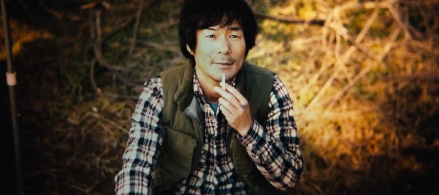 The man goes fishing in the ethereal atmosphere created by the iphone 4