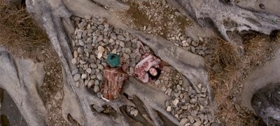 Director Park Chan-wook's recurrent use of aerial shots emphasize loneliness and futility