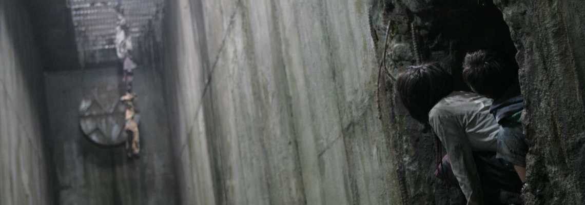 Hyeon-seo is taken to the monster's lair