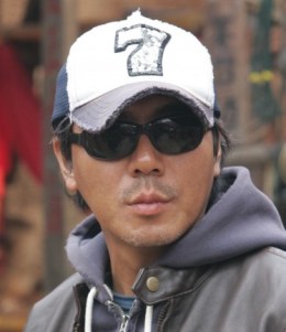 Kim Ji-woon (김지운) Kim Ji-woon (김지운)