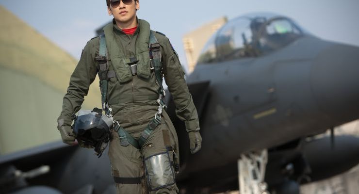 Tae-hoon is demoted due to his arrogance and inability to follow orders