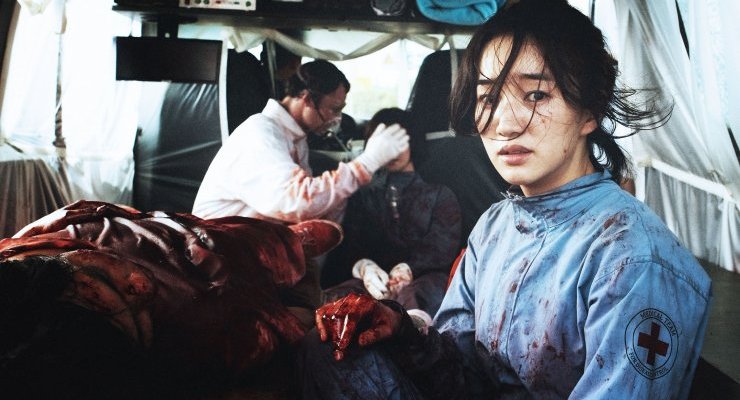 Doctor and single mother Kim In-hye works with the source of the contagion