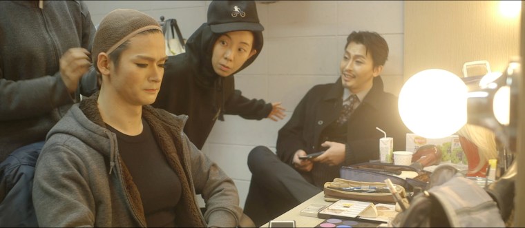 In portraying a transgendered protagonist, Song-jun experiences revelations